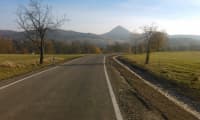 Silnice mezi Polevskem a Práchní už má nový povrch